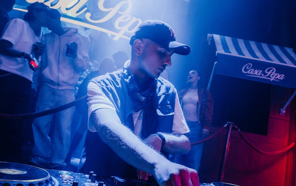 Cinco DJs del urbano que lo han petado en 2025
