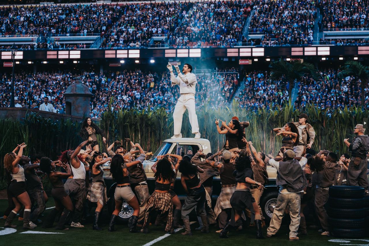 Bad Bunny convierte el Super Bowl en su touchdown cultural