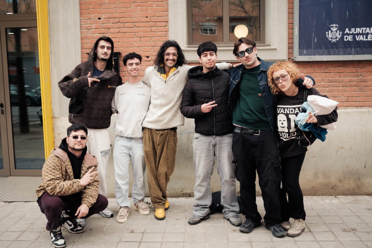 Diez artistas por debajo de 50k oyentes mensuales