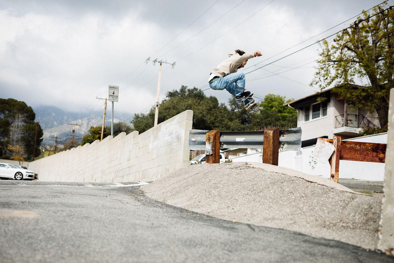 tanner-burzinski---switch-frontside-kickflip.jpg