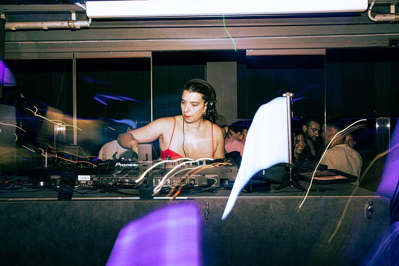 senora_dj_1.jpg