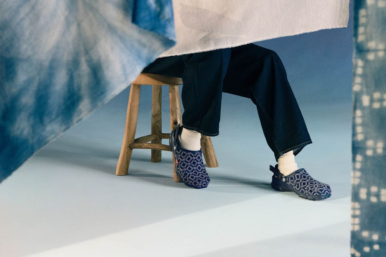 Levis-x-Crocs_5.jpg