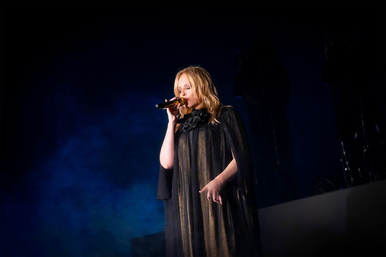 KYLIE MINOGUE_Chloe-Irving_2.jpg