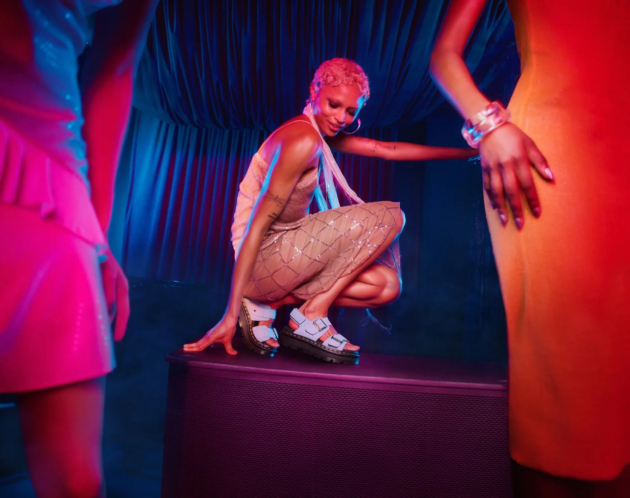 acero-dr-martens-edit-03.webp
