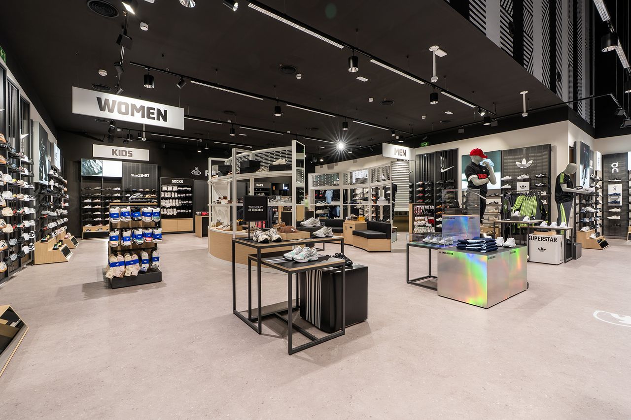 FootLocker-Barcelona-Diagonal-Mar-2.jpg