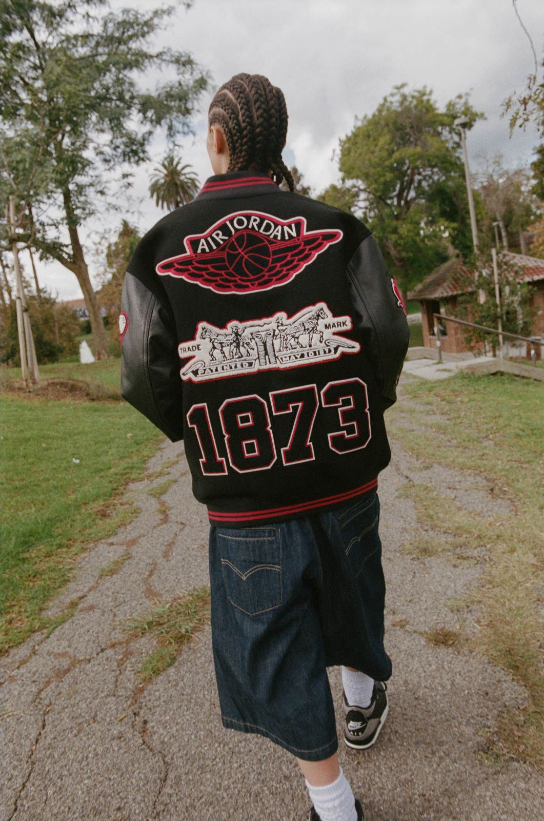 SP26_Energy_LevisCollab_VaristyJacketDetail_RAmor_0016.jpg