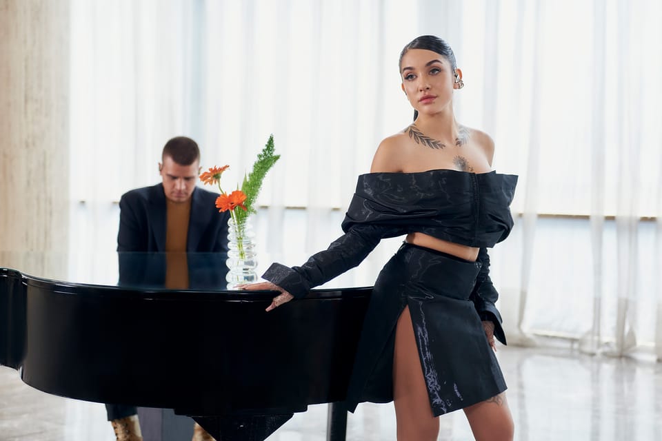 María Becerra – "Desafiando el destino"