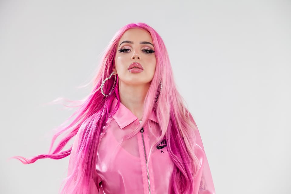 Pink Kardashian