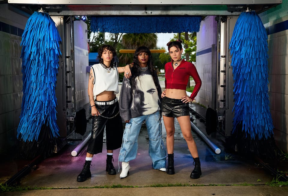 Bershka Music x Darumas