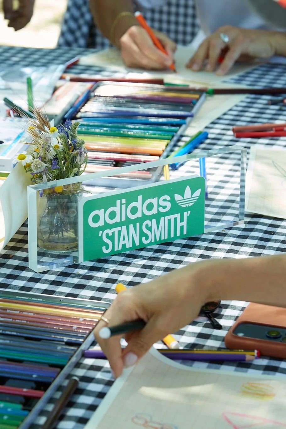 acero-footdistrict-adidas-08.webp