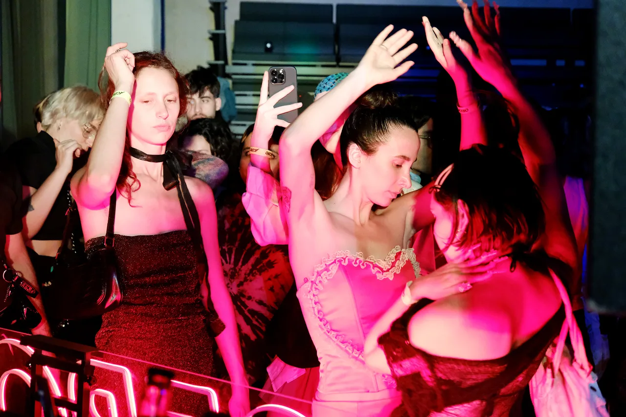 Acero Party 75