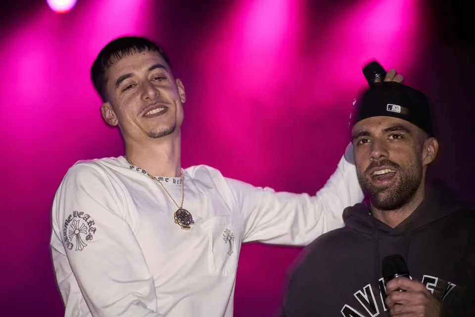 Gloosito + Israel B