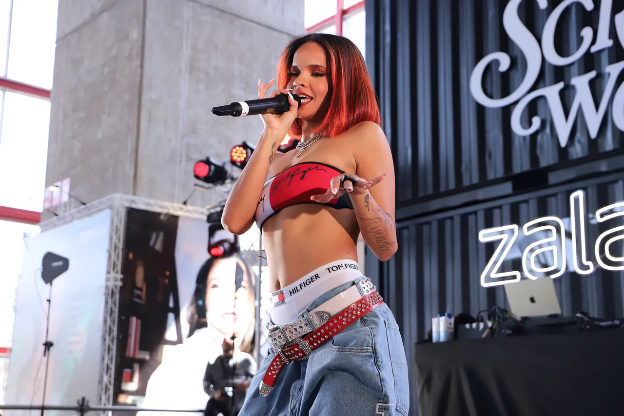 Aleesha Zalando X Scrap World 3
