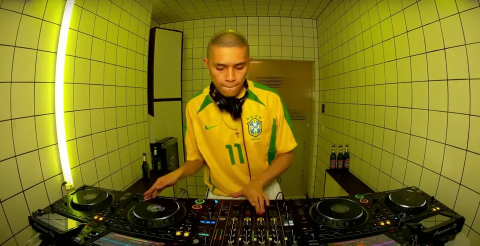 Cinco DJ sets que te acompañarán este verano
