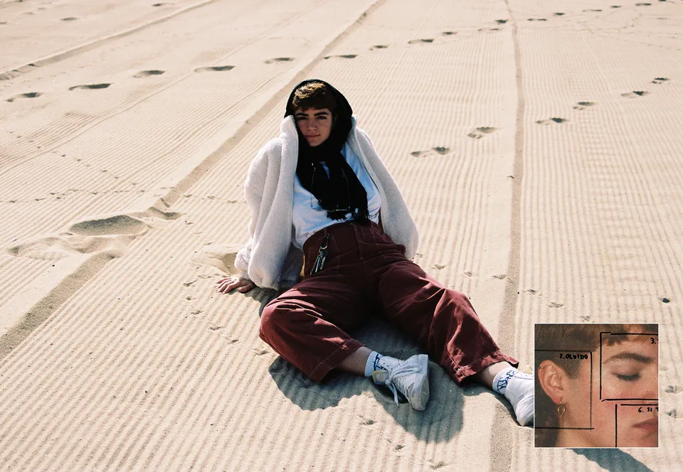 KORA – "☆☆☆"