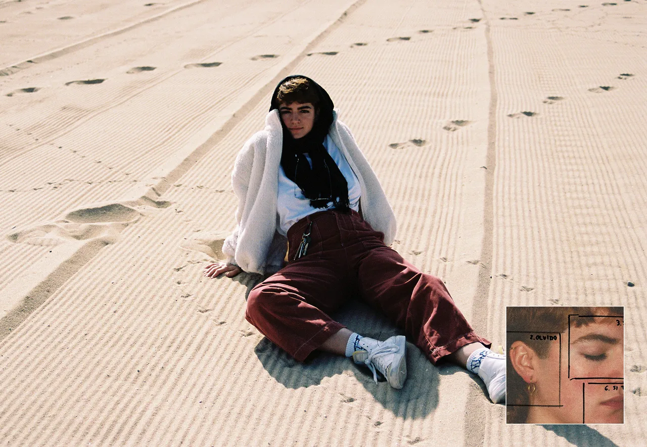 KORA – "☆☆☆"