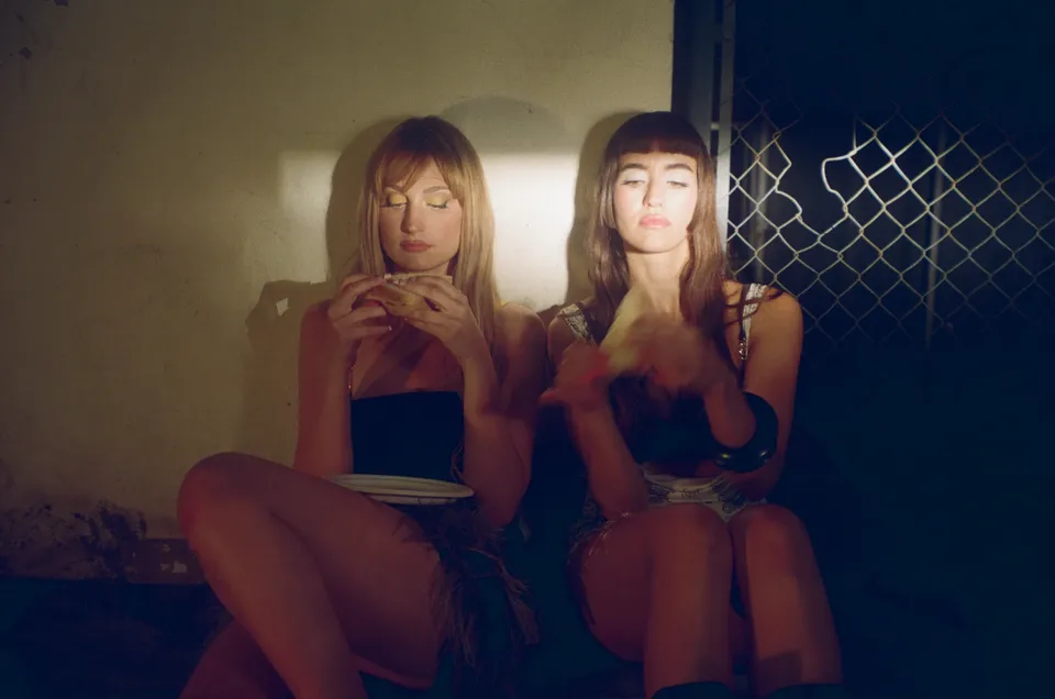 Ouineta, Julieta – “Bota bota”