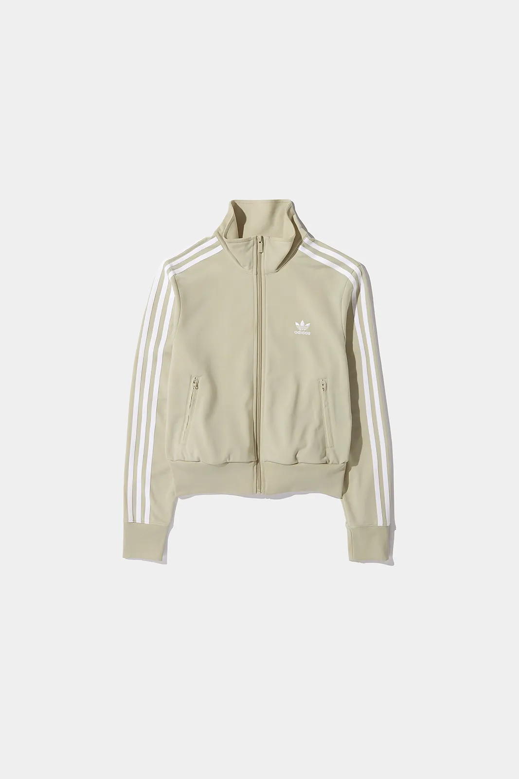 ANA_MENA_O02_721802_ADIDAS