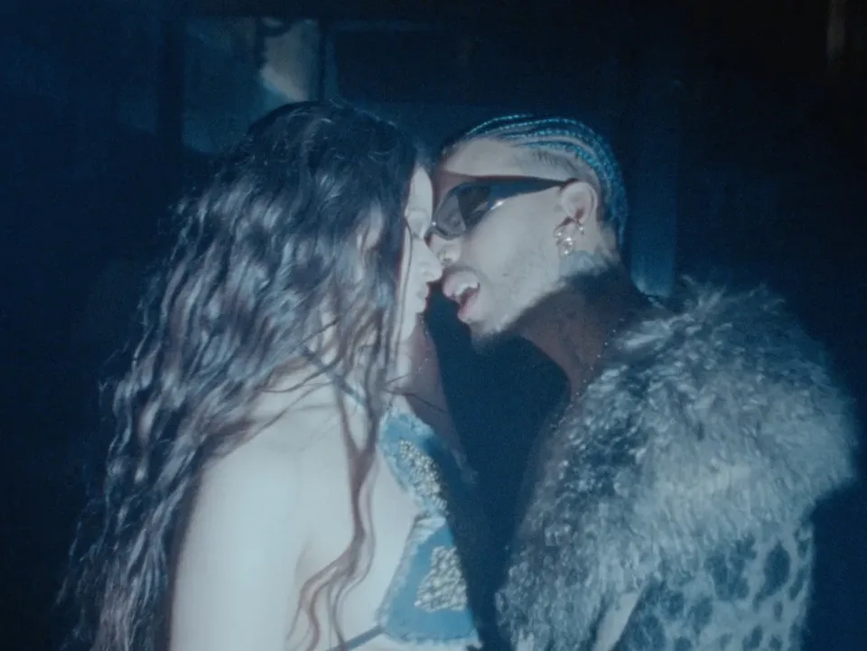 Rosalía y Rauw Alejandro – "Vampiros"