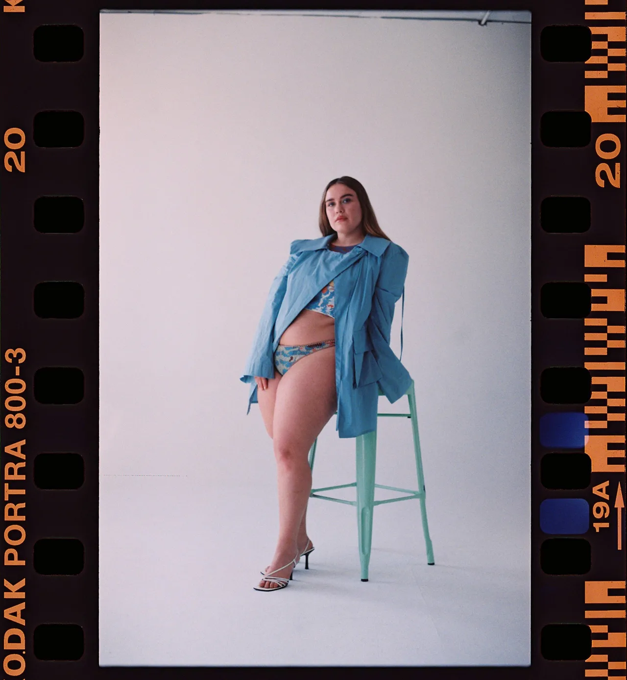 Clara Sans Metalmagazine 4