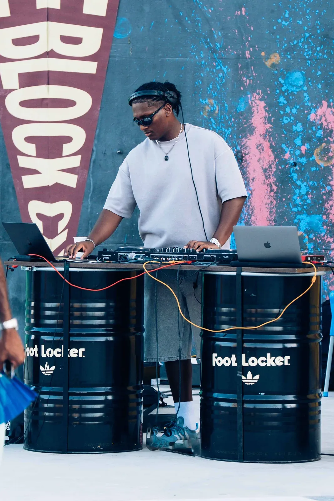 acero-foot-locker-edit-03
