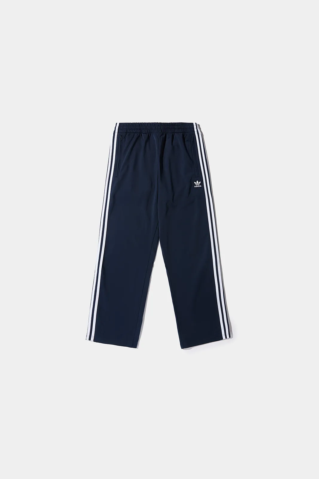 OMAR_O01_IP0421_ADIDAS