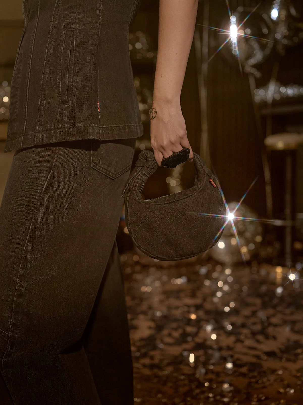 LEVIS_BAGGYSEASON_Shot_02_0300f1